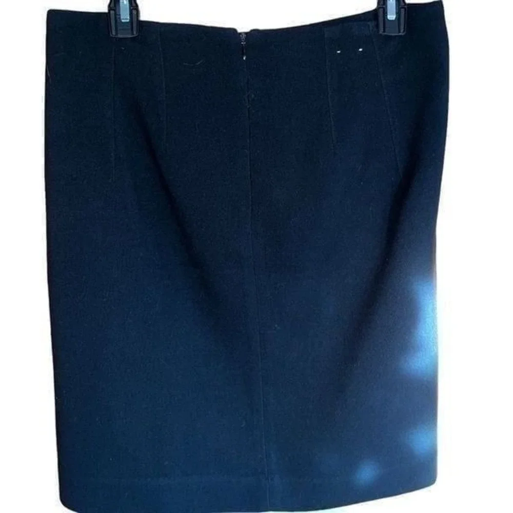 Gap stretch black straight skirt size 6‎